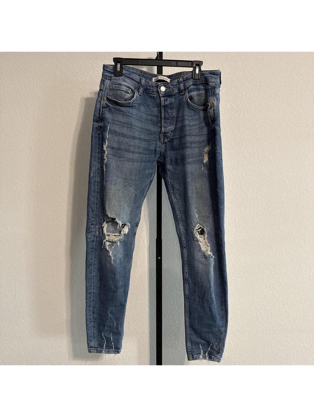 Zara Skinny Fit Distressed Cotton Medium Wash Ripped Jeans - Sz 32